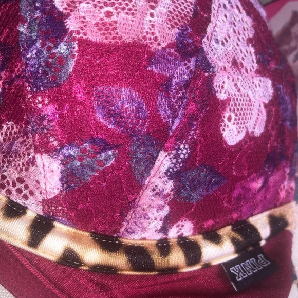 Pink Bra! - Picture 3 of 4